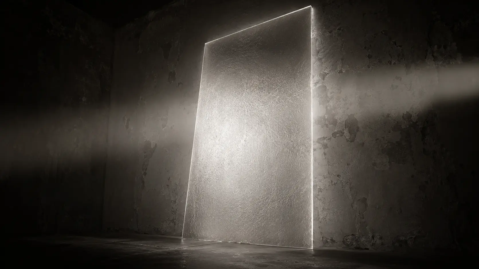 Grande dalle de verre dépoli traversée par un faisceau de lumière diffus